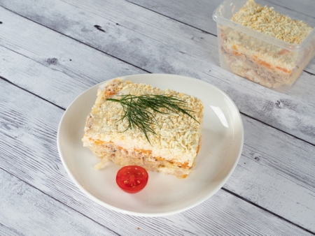 Салат Мимоза (слоями) Салат Мимоза (слоями)