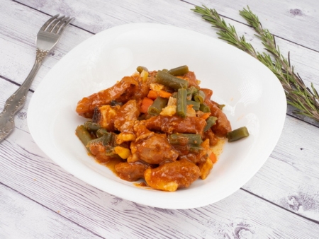 Поджарка из свинины с овощами 