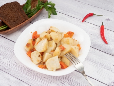 Картофель тушеный Картофель тушеный