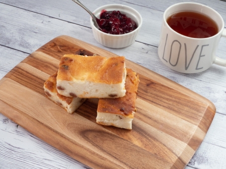 Запеканка творожная с вишней Запеканка творожная с вишней