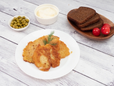 Драники картофельные со сметаной Драники картофельные со сметаной