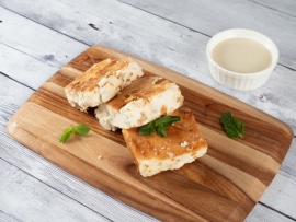 Запеканка творожная с изюмом