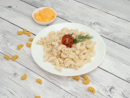 Рожки отварные с сырным соусом Рожки отварные с сырным соусом